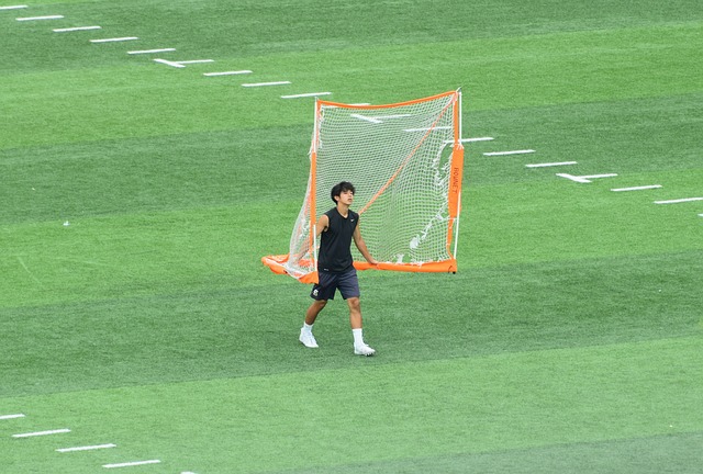 员正在评估